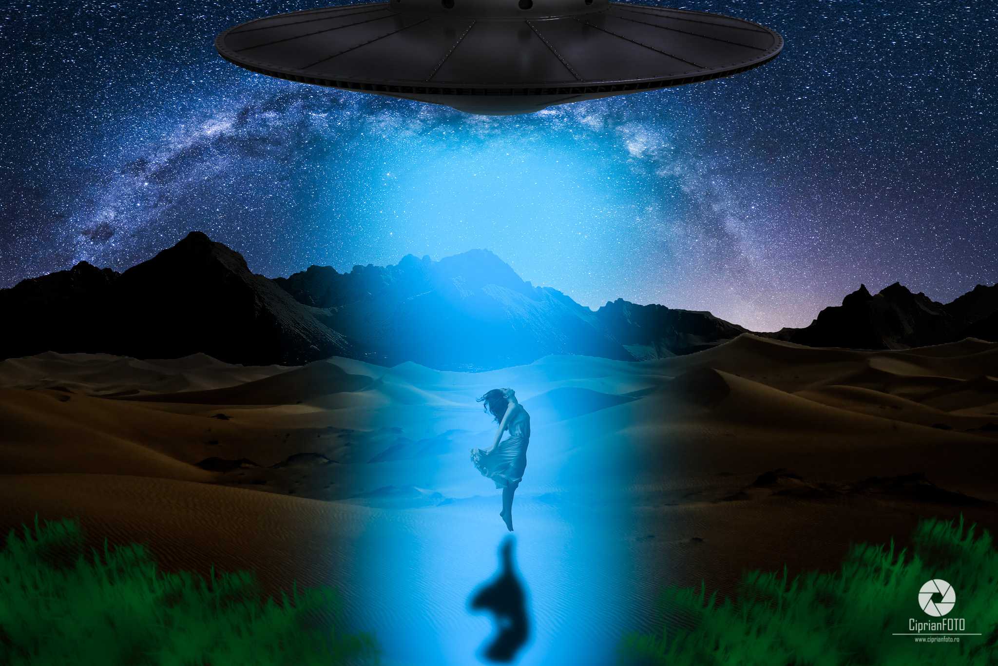 Girl Abducted By UFO, Photoshop Manipulation Tutorial, CiprianFOTO