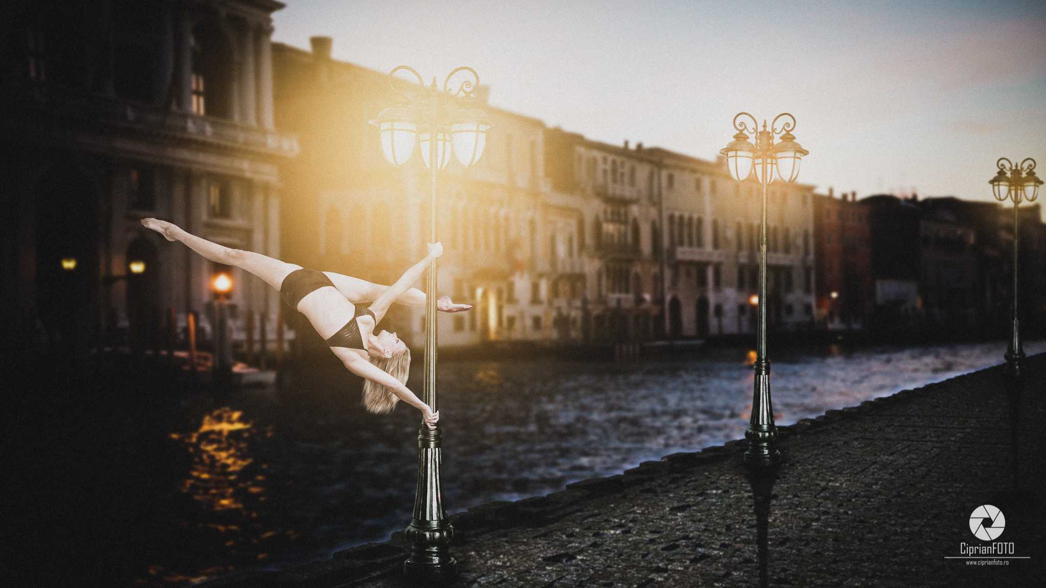 Pole Dancer, Photoshop Manipulation Tutorial, CiprianFOTO